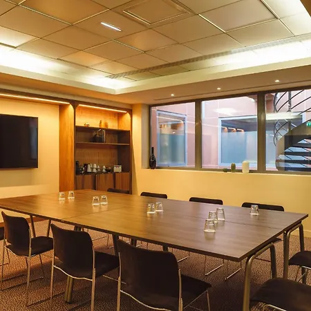 Crowne Plaza Parc De La Tête D'or Hotel