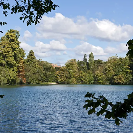 Crowne Plaza Parc De La Tête D'or Hotel 4*