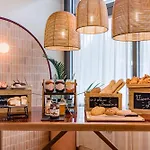 Crowne Plaza - Cite Internationale 4* 리옹