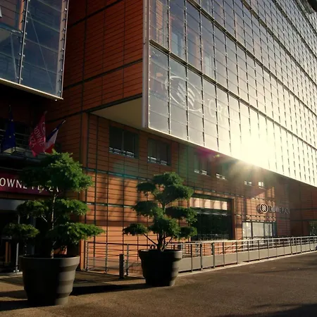 Crowne Plaza - Cite Internationale Hotell