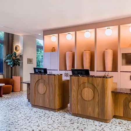 Hotel Crowne Plaza - Cite Internationale Lyon