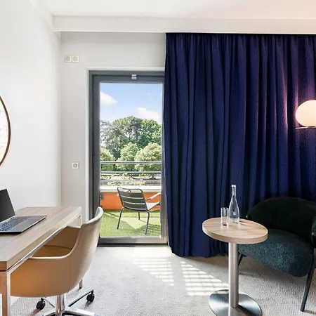 Crowne Plaza - Cite Internationale Hotell