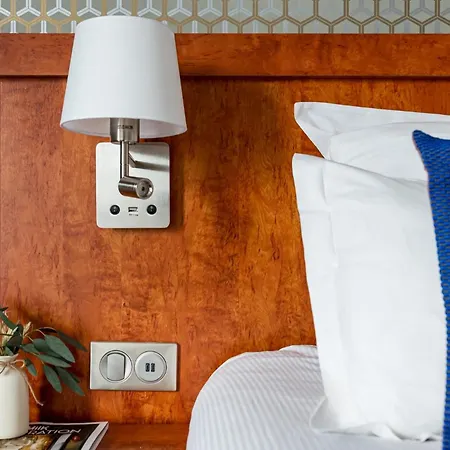 Crowne Plaza - Cite Internationale Hotell