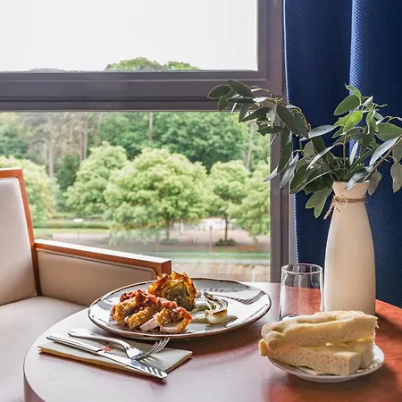 Crowne Plaza - Cite Internationale 酒店 4*