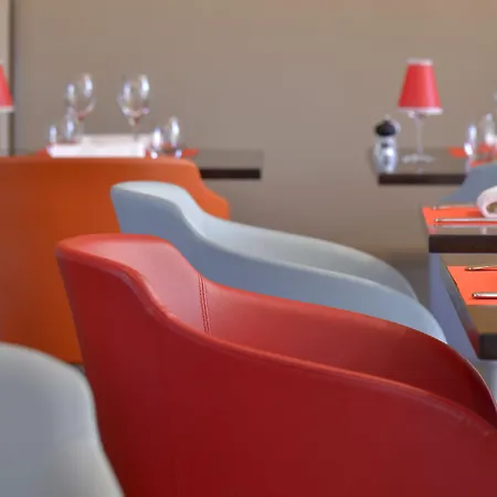 Hotell Crowne Plaza - Cite Internationale 4*