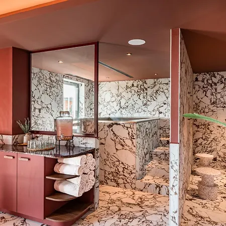 Hotell Crowne Plaza - Cite Internationale