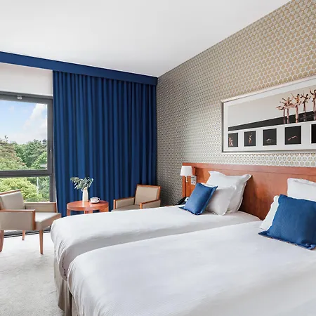 Szálloda Crowne Plaza - Cite Internationale 4*