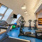 Crowne Plaza - Cite Internationale Hotell