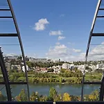 Crowne Plaza - Cite Internationale מלון