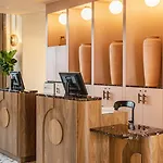 Crowne Plaza - Cite Internationale Hotell