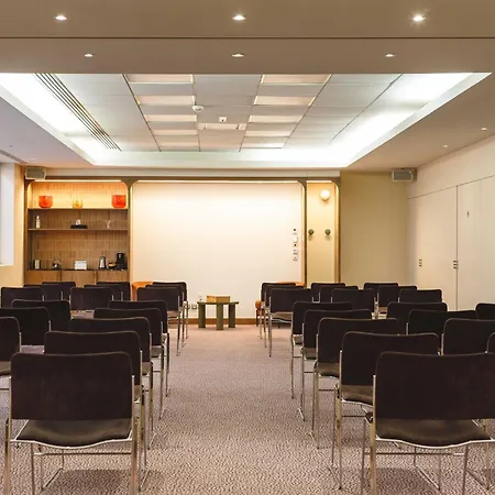 Crowne Plaza - Cite Internationale Hotel