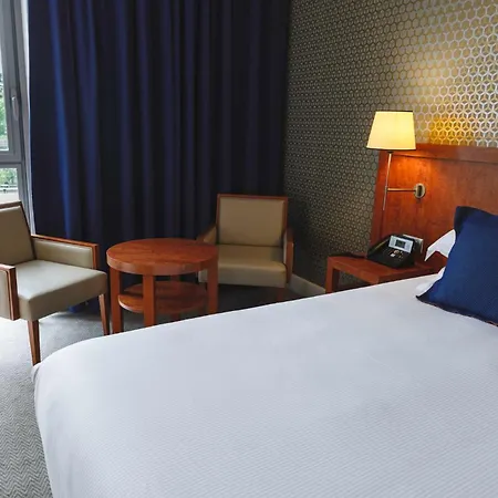 Crowne Plaza - Cite Internationale 4*