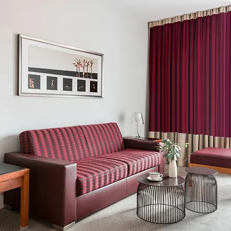 Crowne Plaza - Cite Internationale 4* Lyon