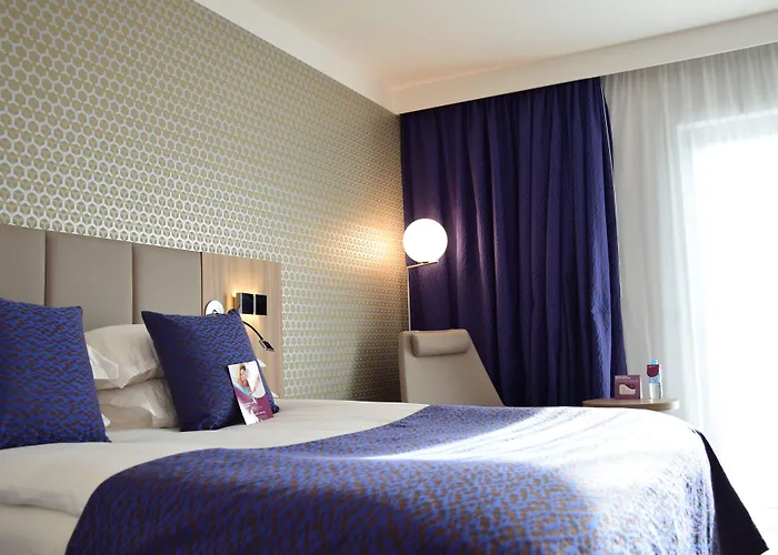 Hotel Crowne Plaza - Cite Internationale Lyon