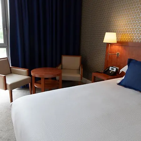 Otel Crowne Plaza - Cite Internationale 4*