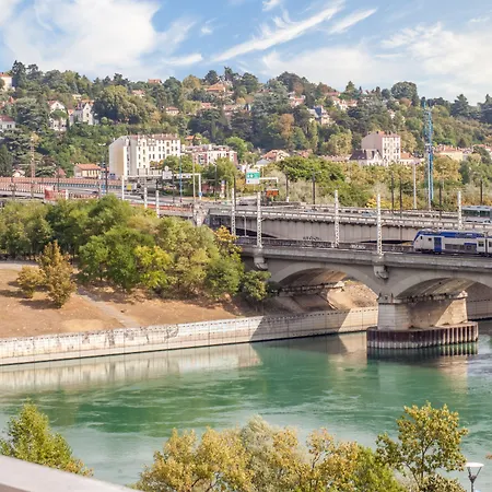 Crowne Plaza - Cite Internationale Hotel 4*