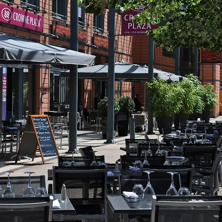 Hotel Crowne Plaza - Cite Internationale 4*