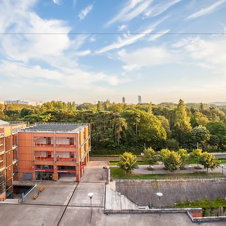 Crowne Plaza - Cite Internationale Hotel 4*